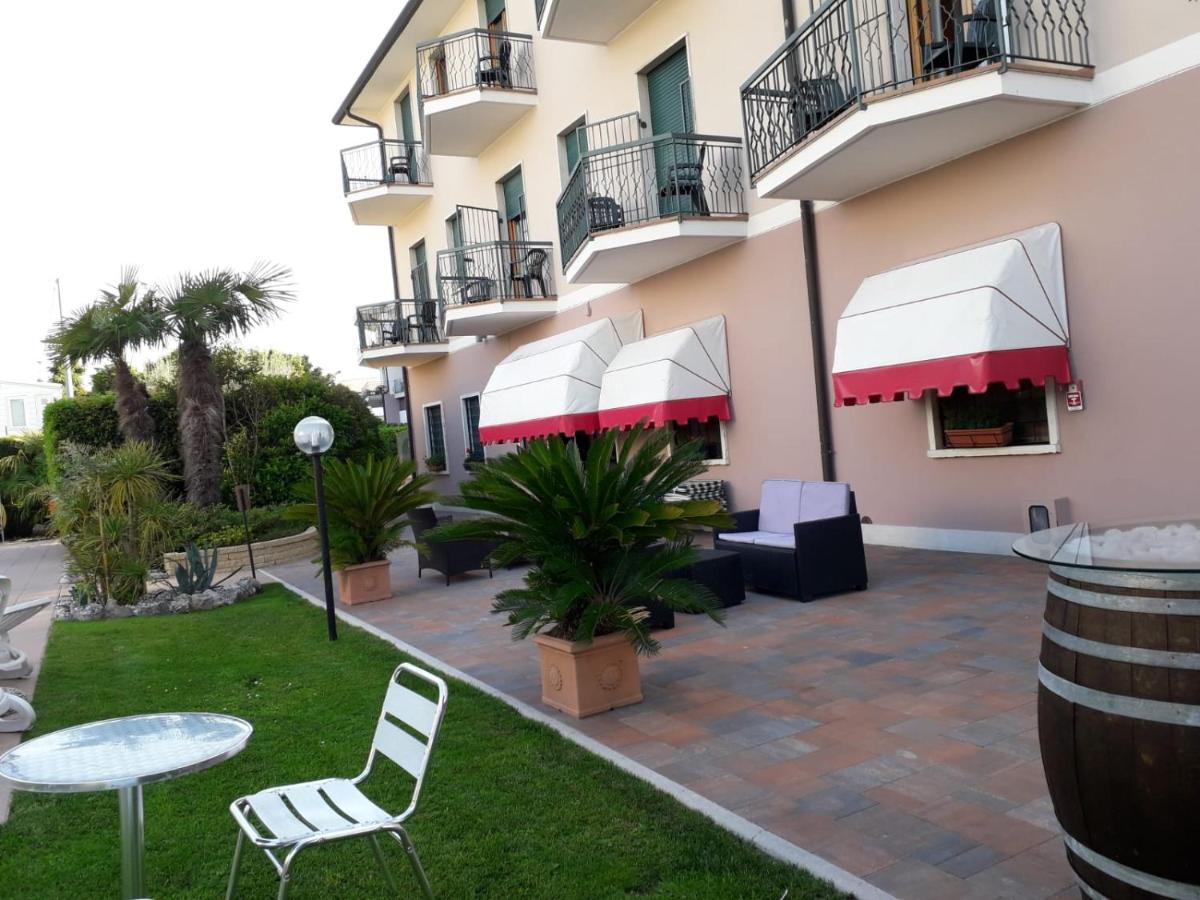 Hotel Fornaci Peschiera del Garda Ngoại thất bức ảnh